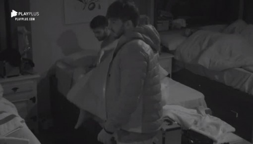 Lucas Viana avisa que Netto quase atrasou para realização de tarefa