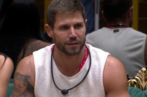 BBB 26: mais votado da casa, Jonas Sulzbach puxa Gabriela no Contragolpe do 10º Paredão