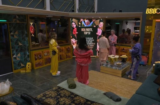 Festa do 'Cooler do Pijama' emociona e anima Top 5 do BBB 26