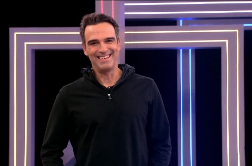 Que horas começa o BBB 26 hoje, quinta (16)?