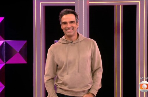 Que horas começa o BBB 26 hoje, segunda (13)?