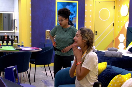 No Quarto do Líder pela segunda vez, Samira curte nova decoração e fotos da família