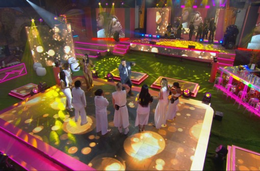 Xamã presta homenagem à Marília Mendonça em Festa do BBB 26