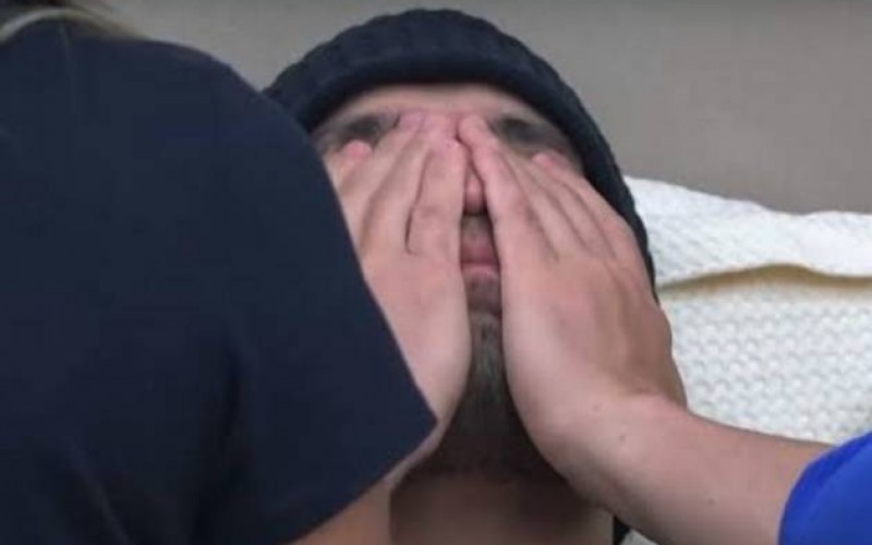 Lucas Viana se desespera e tem crise de choro após perda