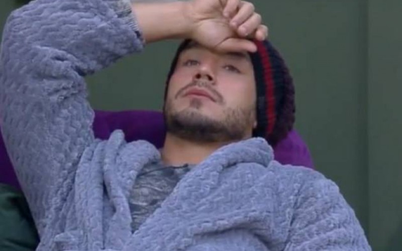 Lucas Viana detona Netto após eliminação e esbraveja contra Hariany