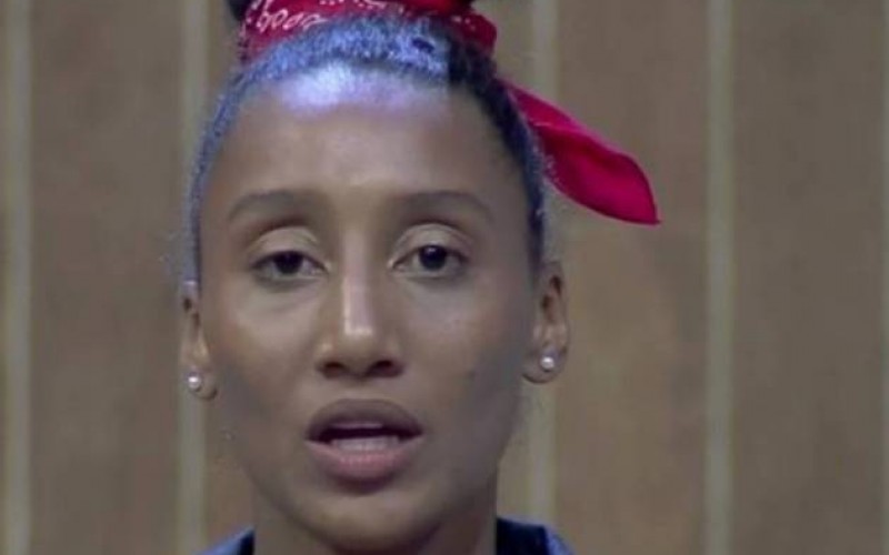 Sabrina Paiva é alvo de racismo por direção do programa e relata caso