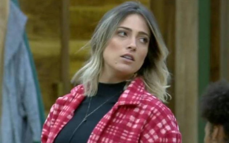 Tati Dias é a quarta eliminada