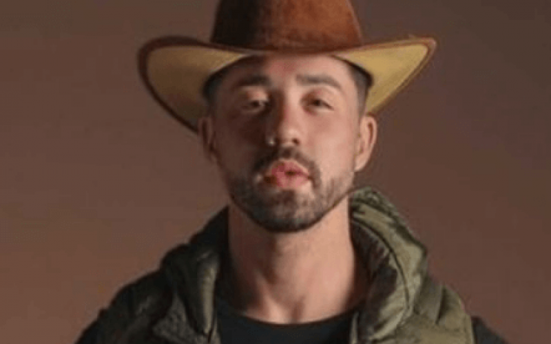 Chamado de “feio” em “A Fazenda”, Rico gastou R$ 70 mil com plásticas