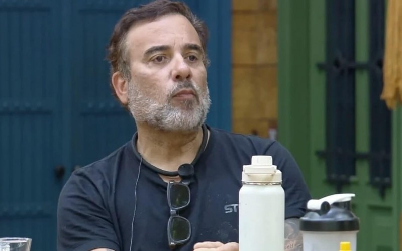 Quem vai vencer A Fazenda 17? Enquete sofre reviravolta e consagra novo peão.