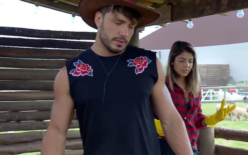 Após reconciliação, Lucas Viana e Hari Almeida limpam chiqueiro