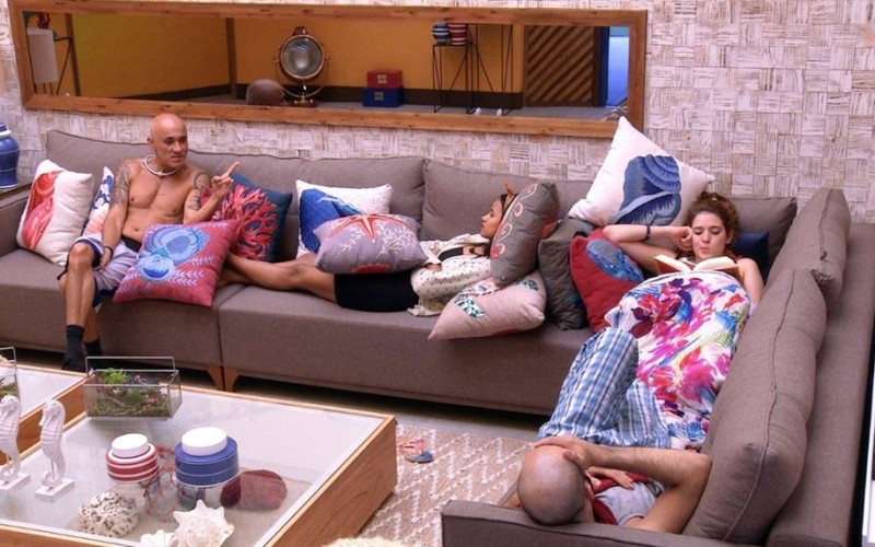 Ayrton avisa brothers: 