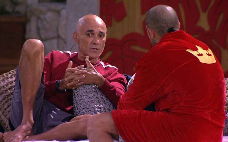 Ayrton para Kaysar sobre Paredão: 