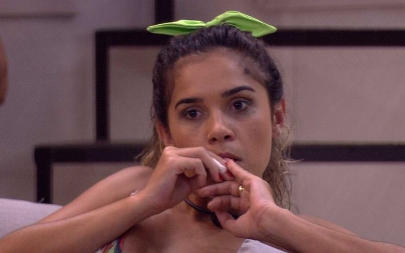 BBB 20: Gizelly faz revelação quente envolvendo Felipe e Lucas Chumbo