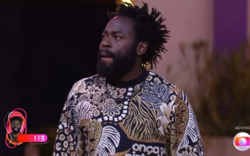 BBB 22: Tadeu Schmidt perde a paciência com Douglas Silva e dá bronca no ator