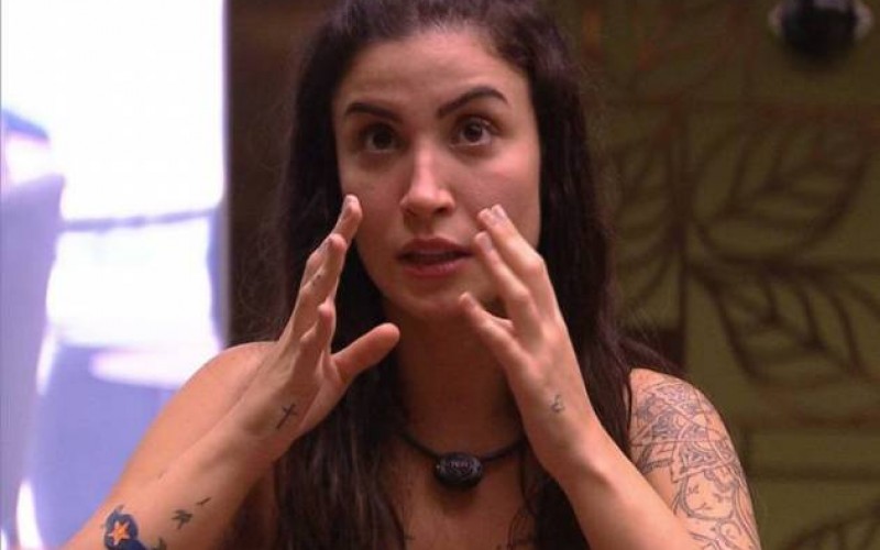 BBB20 - Bianca pede desculpas no Raio-X: “Ressaca moral insuportável”