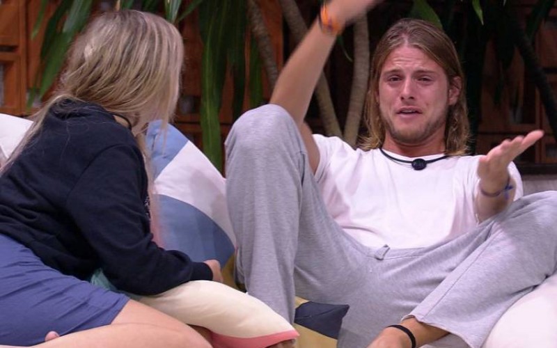 BBB20 - Daniel chora e pede desculpas por comentário machista
