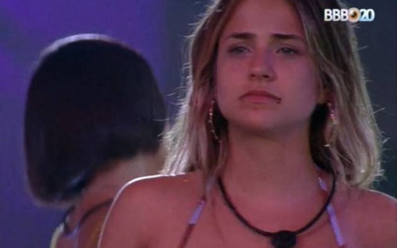 BBB20 - Gabi Martins se desespera e cai no choro ao relembrar namoro com Guilherme