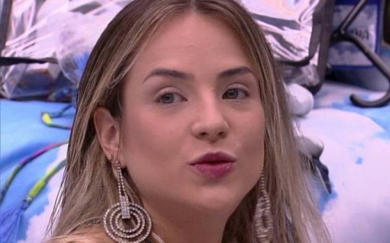 BBB20 - Gabi se arrepende de escolha: “Confiei nele”