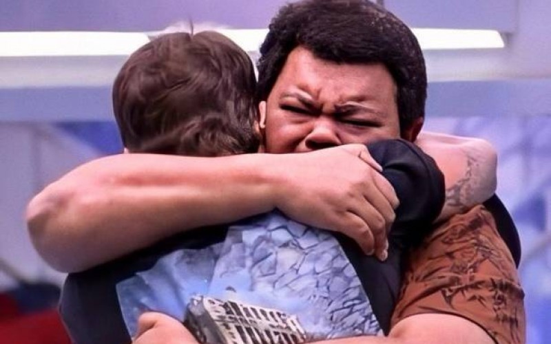 BBB20 - Time de Felipe Prior torce para permanência de Babu na casa