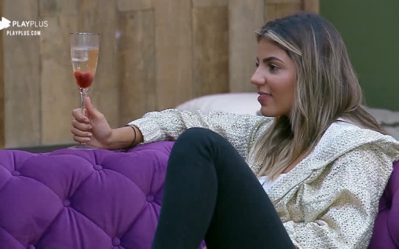 Bêbeda, Hari se declara para Lucas: ‘Confesso que sou apaixonada’