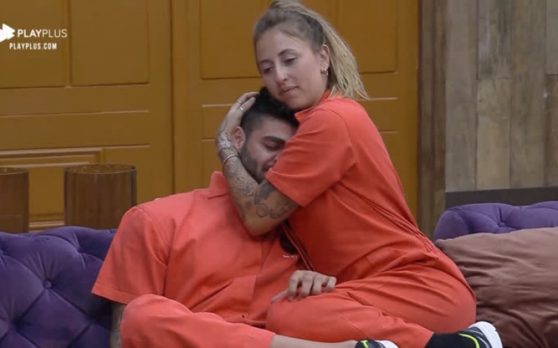 Bifão consola Netto após eliminação de Aricia