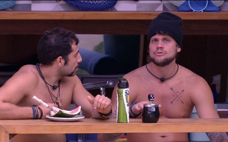 Breno aconselha Kaysar: 