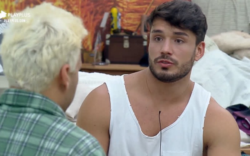 ‘Como ela escolhe uma amizade de reality?’, desabafa Lucas para Viny