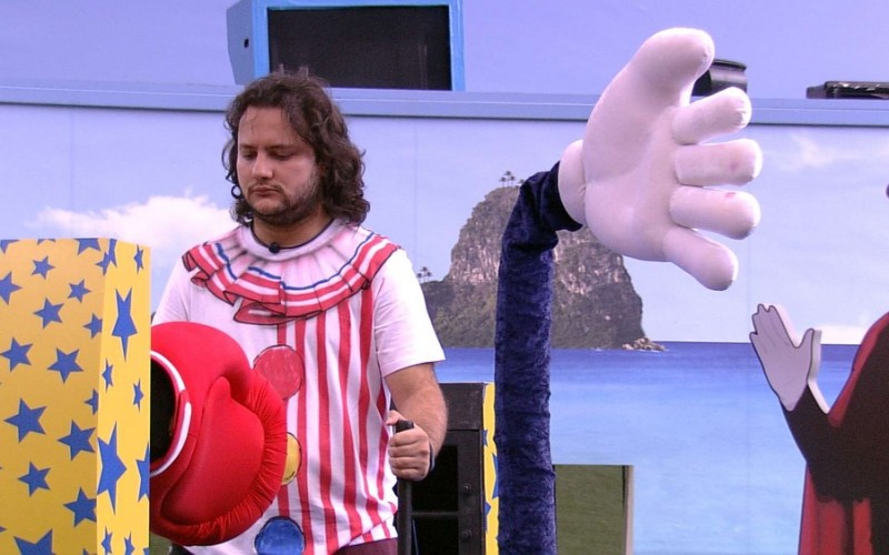 Diego vence a Prova do Anjo Soco, Chute e Tapa