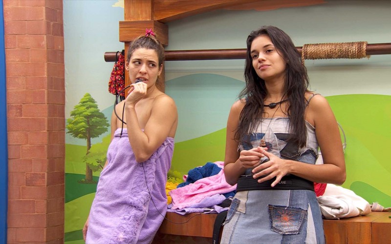 Alane admite que já dormiu pelada no BBB 24: 