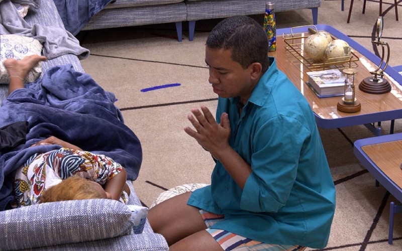 Aline Wirley confessa para brother: 