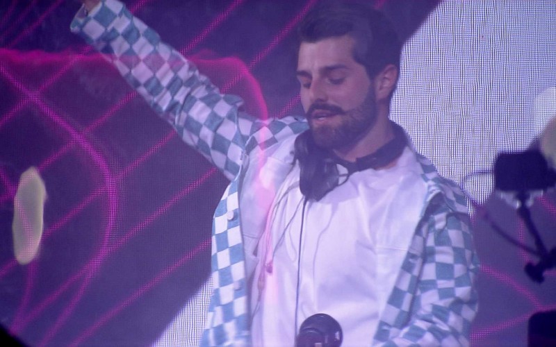 Alok toca parceria com Juliette em Festa Open House do BBB 22