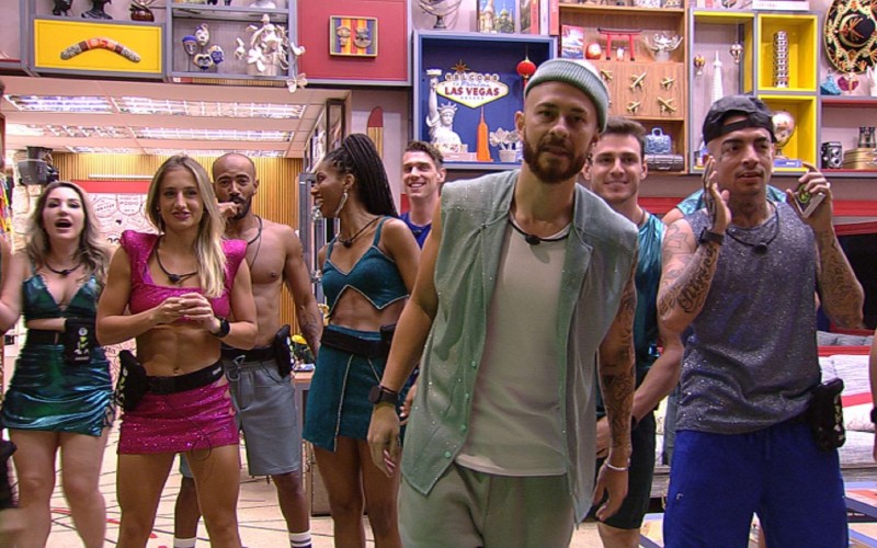 Anitta se apresenta na primeira festa do BBB 23: siga o tempo real