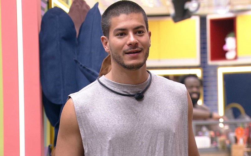 Arthur Aguiar confessa: 