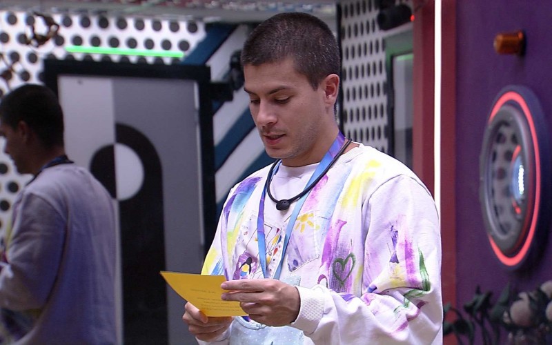 Arthur Aguiar escolhe brothers para o Almoço do Anjo