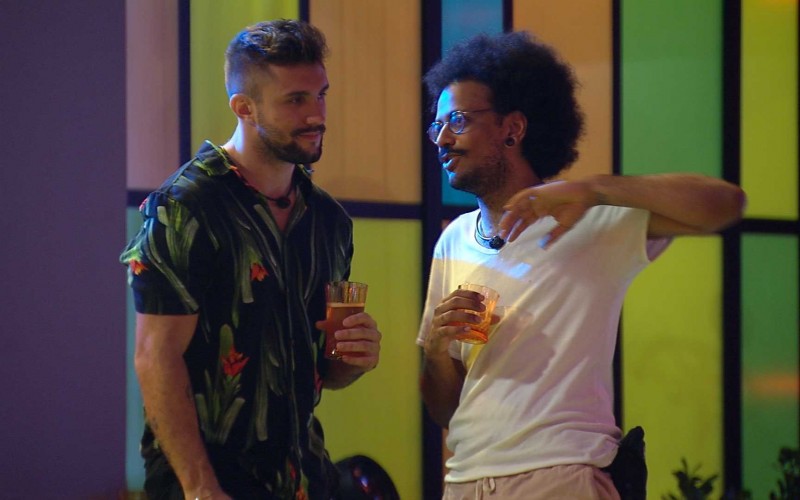 Arthur desabafa com João Luiz: 