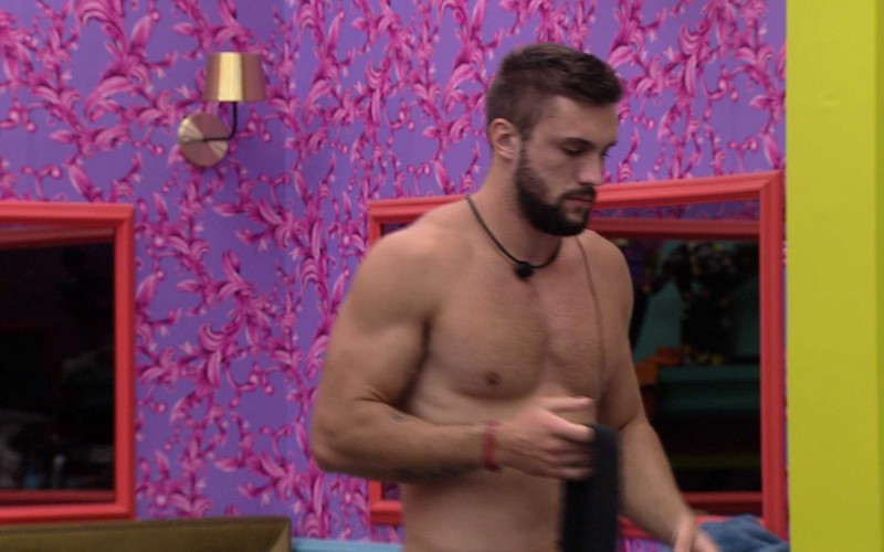 Brothers acordam após noite de Prova de Líder no BBB21