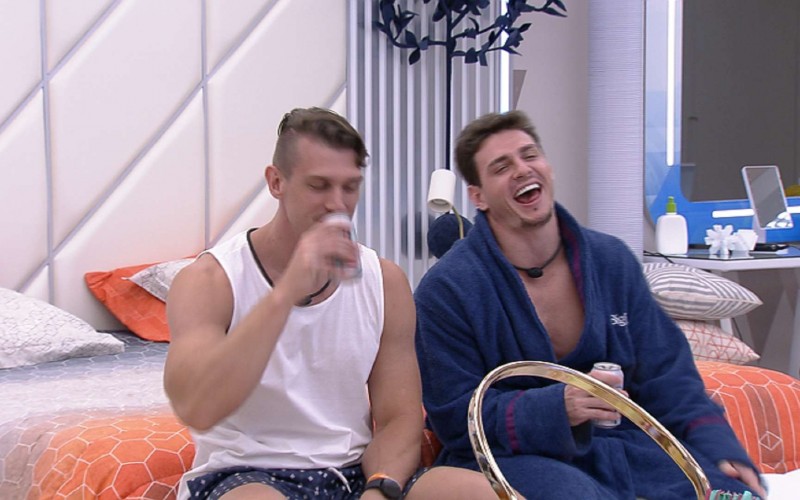 Brothers debocham de expressão de Domitila Barros no BBB 23