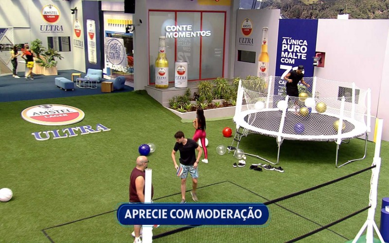 Brothers do BBB 22 aproveitam ação especial da Amstel