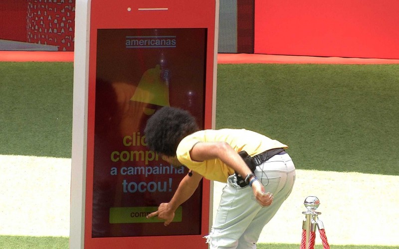 Brothers do BBB21 escolhem itens em dinâmica da Americanas
