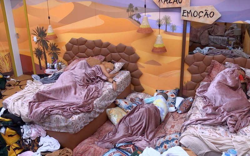Brothers dormem antes da Prova do Líder no BBB 23