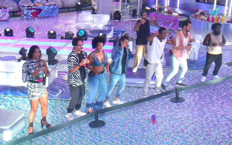 Brothers fazem coreografia de hit de Ludmilla na Festa C&A do BBB 22