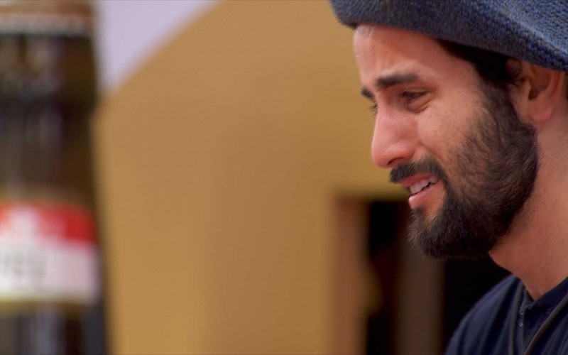 Brothers recebem mensagens de amigos no BBB 24 e se emocionam