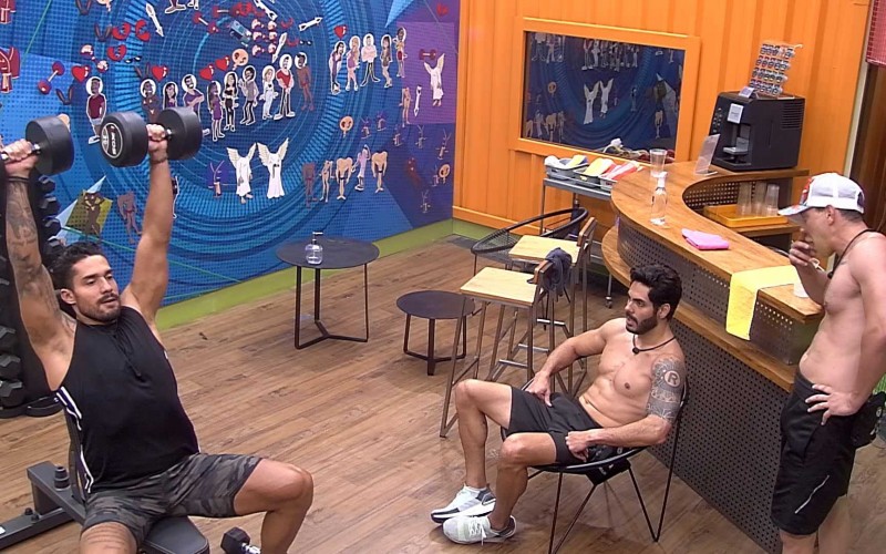 Brothers reclamam da atitude de Fiuk com Thaís: 