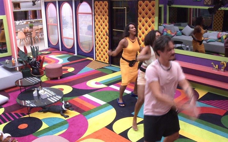 Brothers se animam ao som de 