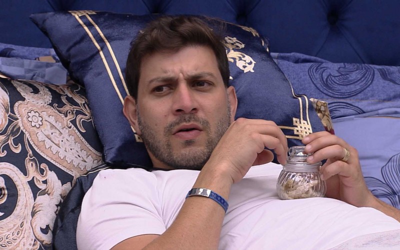Caio dá conselho para Gilberto no BBB21: ‘Tem que tomar cuidado’