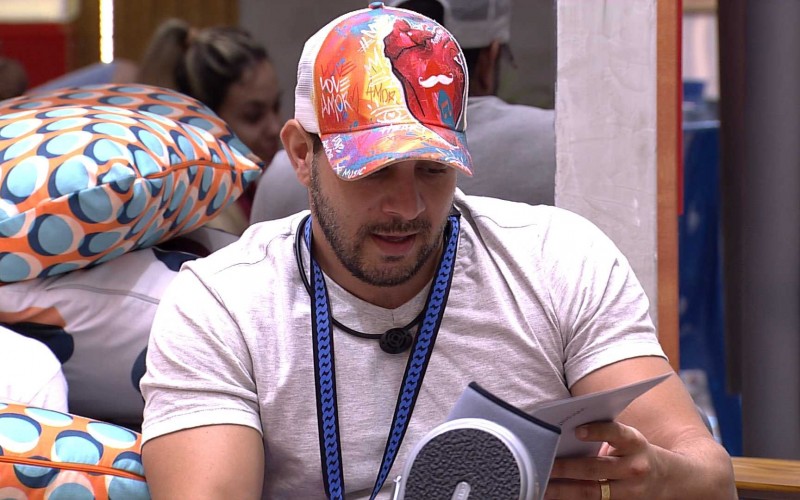 Caio escolhe Viih Tube e Thais para o Almoço do Anjo no BBB21
