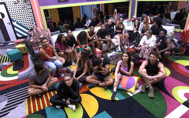 Camarotes se dividem em duplas para Prova de Imunidade