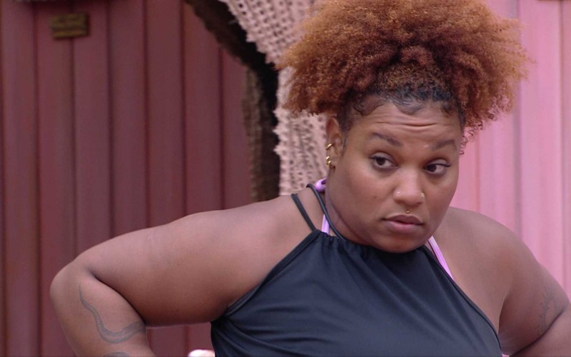 Camilla é sorteada para Cine BBB e convida Thamiris e Mateus