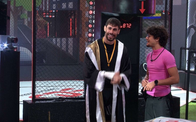 Cara de Sapato conta valor de prêmio em dólares de luta