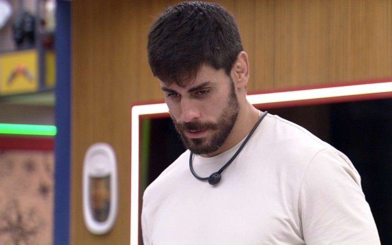 Cara de Sapato, do BBB 23, afirma que é homem de uma mulher só